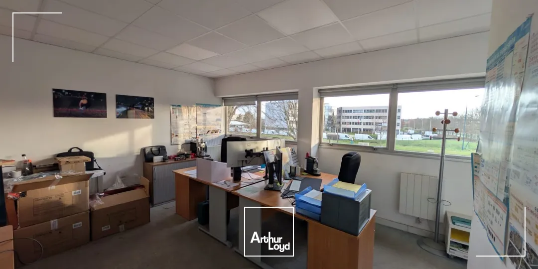 Locaux d'activité & Entrepôts - Location - SAINT OUEN L'AUMONE - 95310 - 769-769 - 7620689