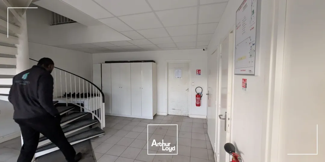 Locaux d'activité & Entrepôts - Location - SAINT OUEN L'AUMONE - 95310 - 769-769 - 7620691