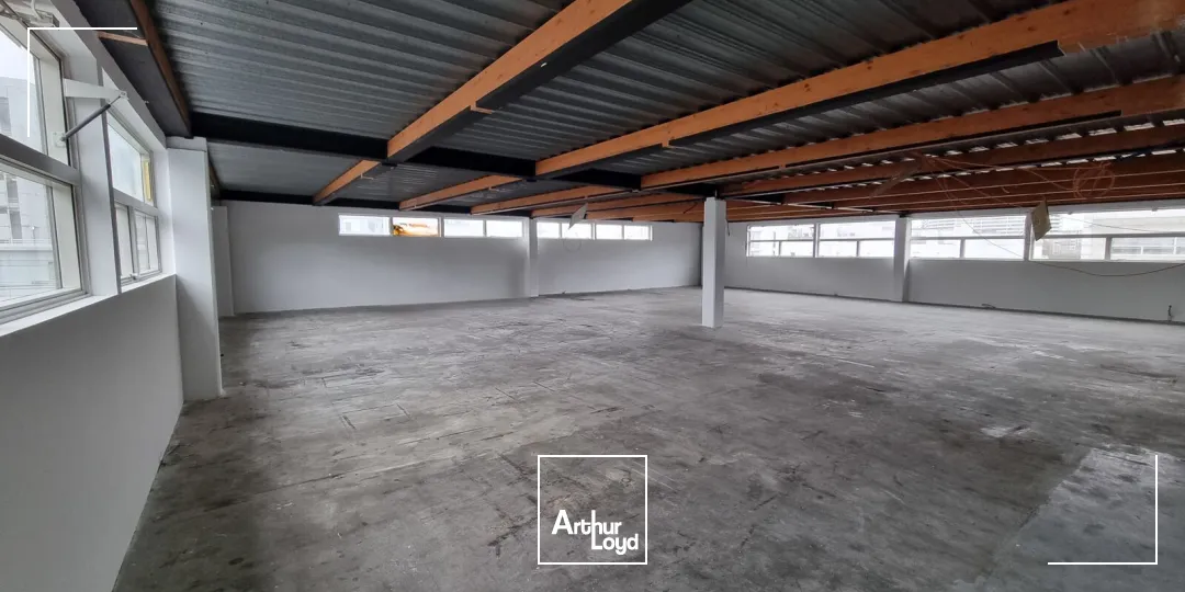 Locaux d'activité & Entrepôts - Location - PARIS - 75015 - 245.34-4186.68 - 7620753