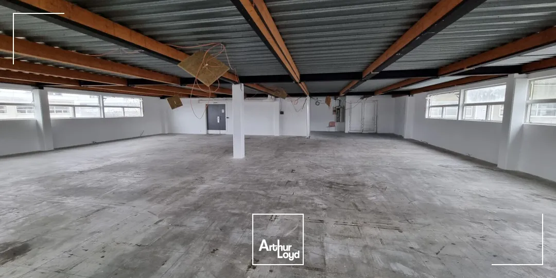 Locaux d'activité & Entrepôts - Location - PARIS - 75015 - 245.34-4186.68 - 7620754