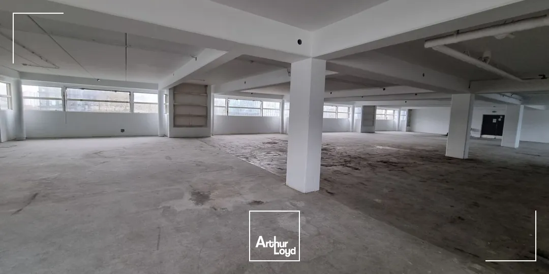 Locaux d'activité & Entrepôts - Location - PARIS - 75015 - 245.34-4186.68 - 7620762