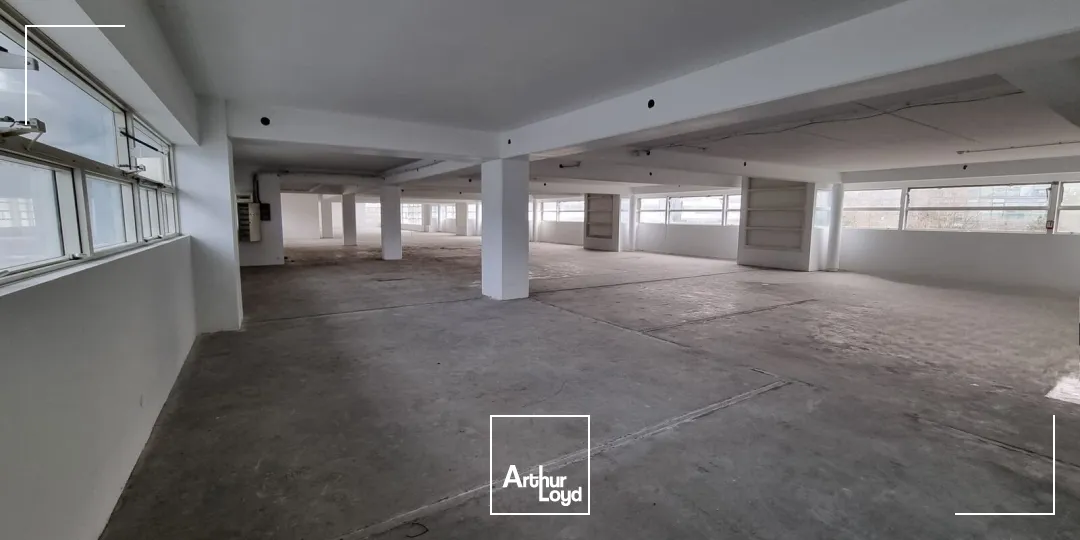 Locaux d'activité & Entrepôts - Location - PARIS - 75015 - 245.34-4186.68 - 7620765