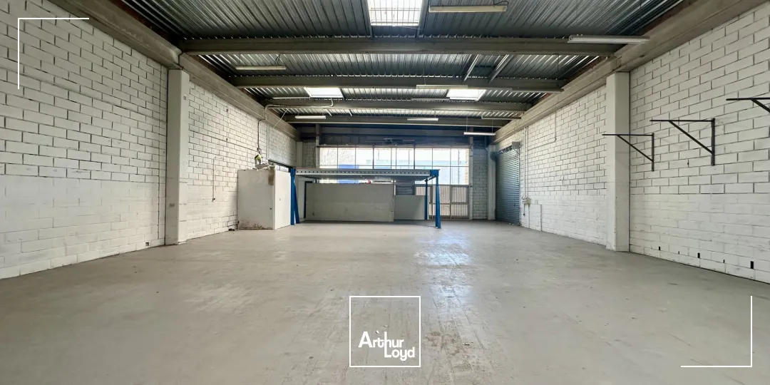 Locaux d'activité & Entrepôts - Location - VITROLLES - 13127 - 420-420 - 7621171