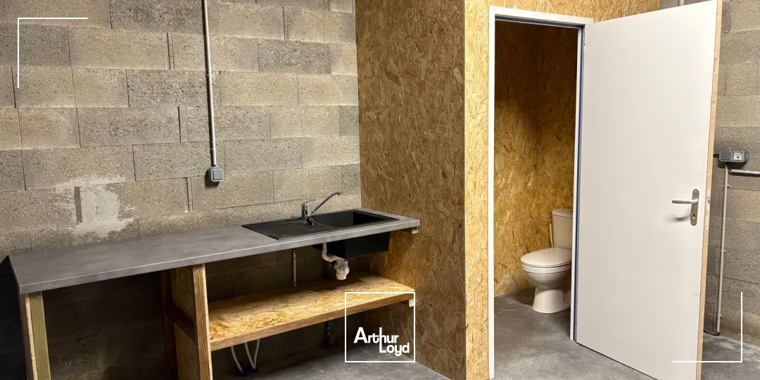 Locaux d'activité & Entrepôts - Location - VIGNEUX DE BRETAGNE - 44360 - 45-585 - 7621282