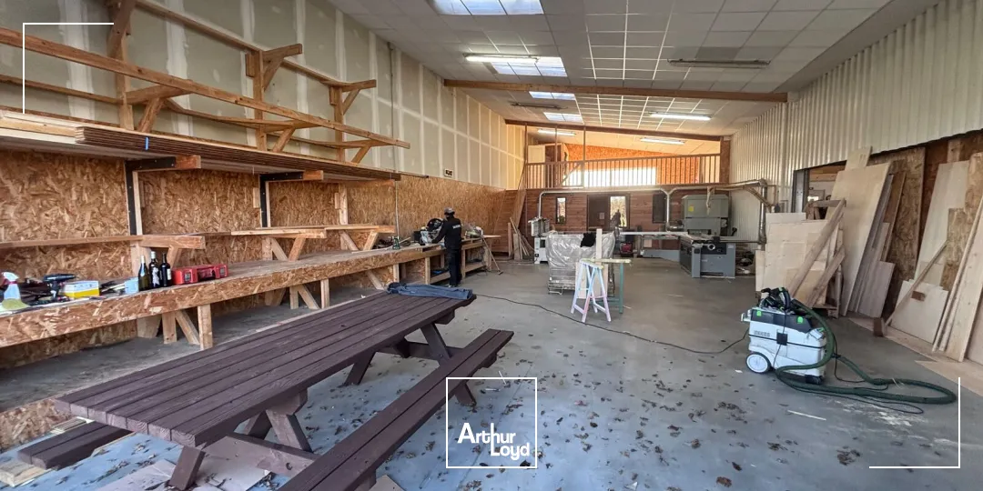 Locaux d'activité & Entrepôts - Location - LE PALLET - 44330 - 361-361 - 7621302