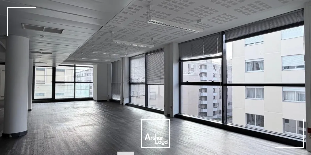 Bureaux - Location - LYON - 69006 - 233.82-785.86 - 7621704