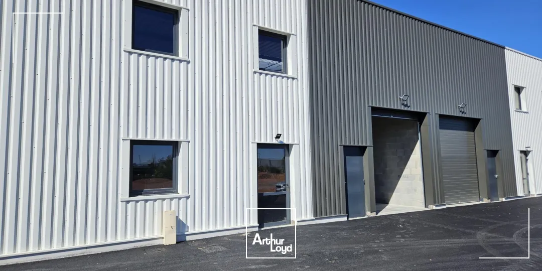 Locaux d'activité & Entrepôts - Location - RIORGES - 42153 - 138-3132 - 7621918