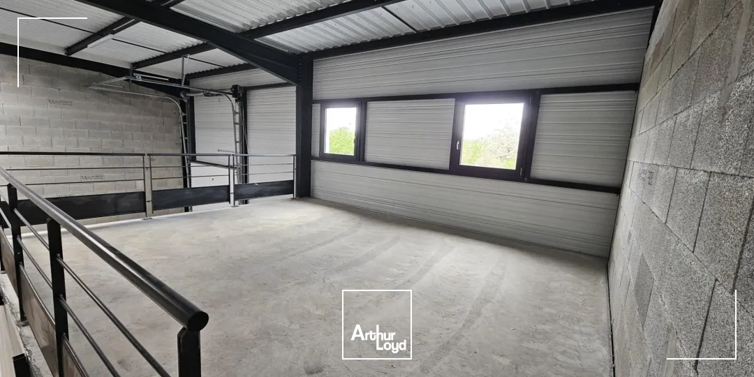 Locaux d'activité & Entrepôts - Location - RIORGES - 42153 - 138-138 - 7621957