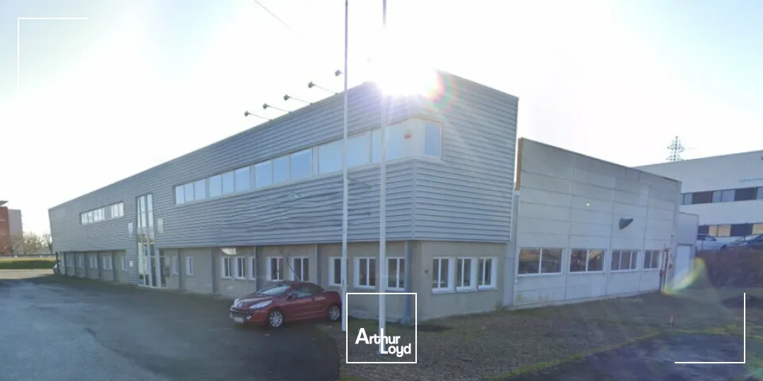 Locaux d'activité & Entrepôts - Vente - POITIERS - 86000 - 1900-1900 - 7622119