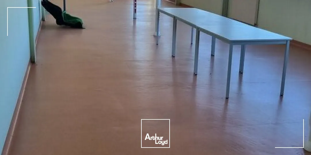 Locaux d'activité & Entrepôts - Vente - POITIERS - 86000 - 1900-1900 - 7622123