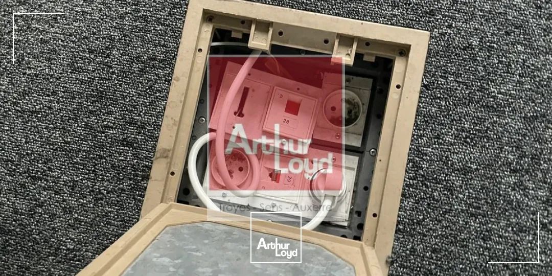 Bureaux - Location - SAINT-CLÉMENT - 89100 - 294.2-294.2 - 7622144