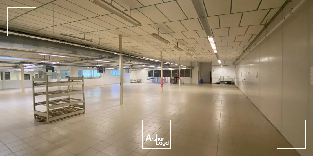 Locaux d'activité & Entrepôts - Location - KERVIGNAC - 56700 - 1990-1990 - 7622318