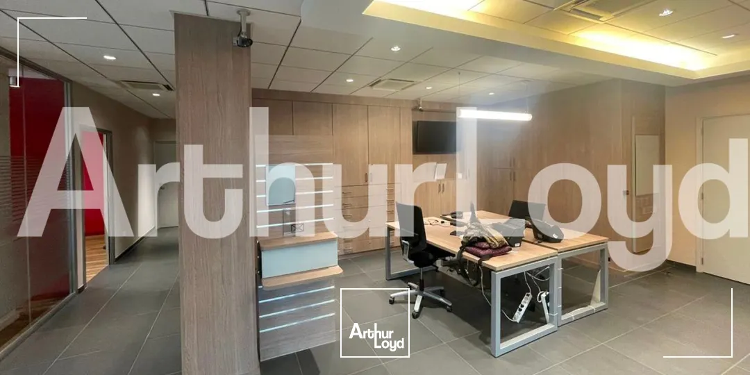 Locaux commerciaux - Location - BOUSBECQUE - 59166 - 150-150 - 7622536