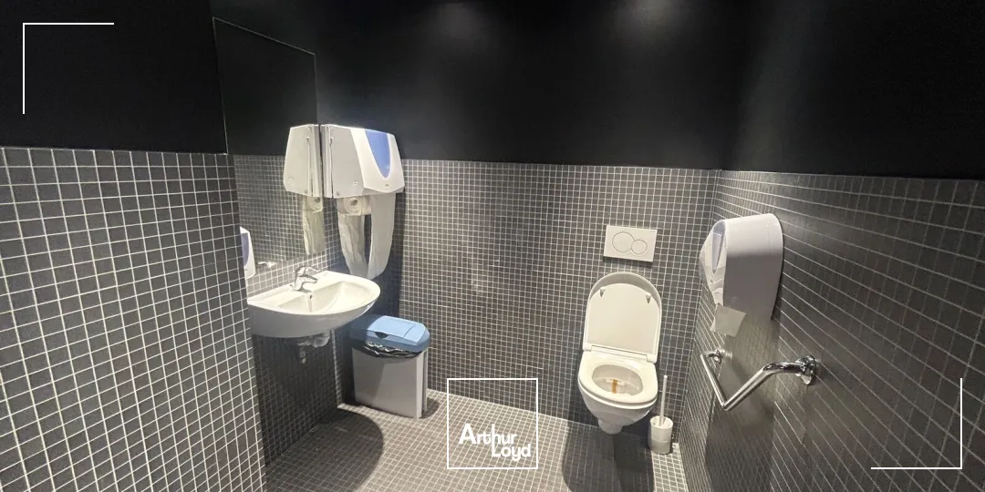 Locaux commerciaux - Location - BOUSBECQUE - 59166 - 150-150 - 7622542