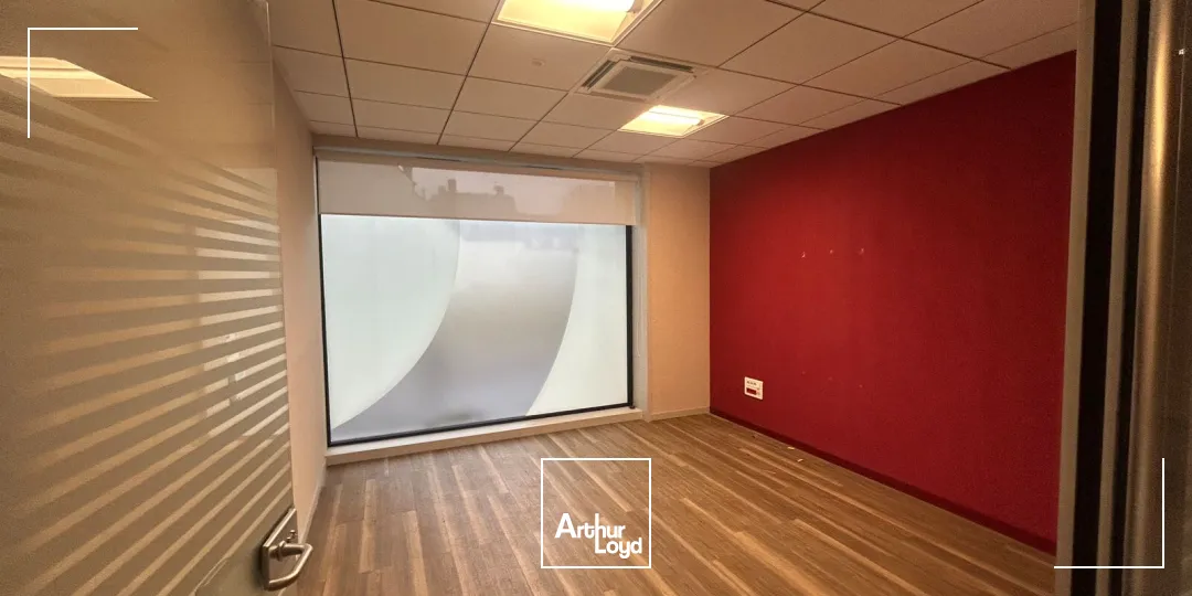 Locaux commerciaux - Location - BOUSBECQUE - 59166 - 150-150 - 7622544