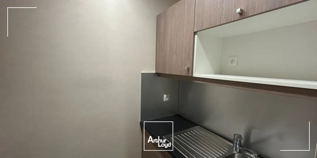 Locaux commerciaux - Location - BOUSBECQUE - 59166 - 150-150 - 7622547