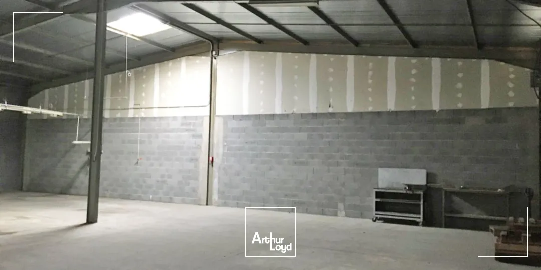 Locaux d'activité & Entrepôts - Vente - VINASSAN - 11110 - 700-700 - 7622585