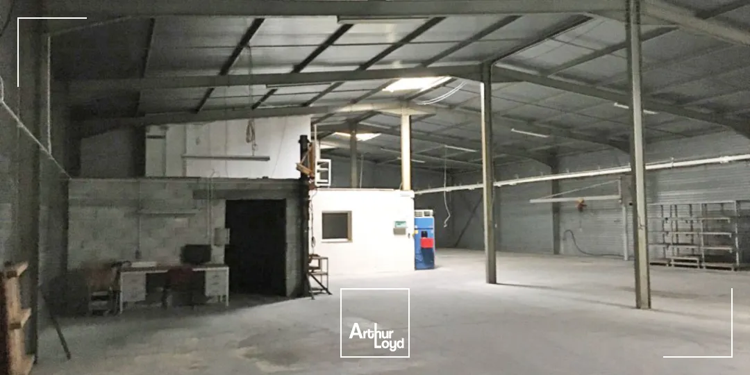 Locaux d'activité & Entrepôts - Vente - VINASSAN - 11110 - 700-700 - 7622591