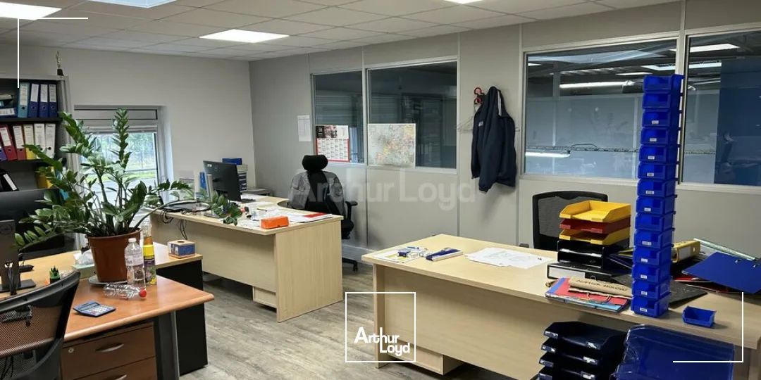 Locaux d'activité & Entrepôts - Vente - SAINT-LOUIS - 68300 - 1100-1100 - 7623758