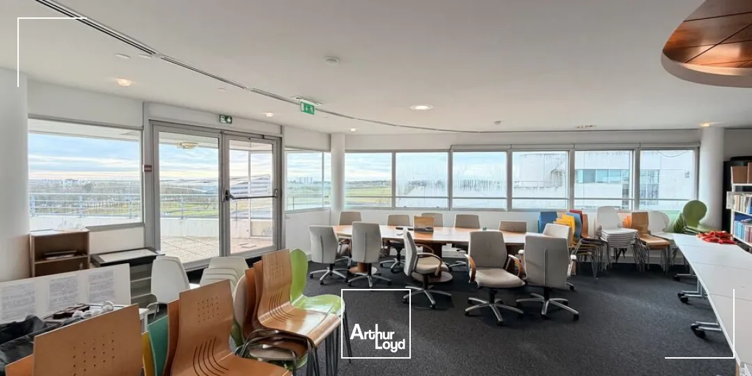 Bureaux - Location - CHASSENEUIL DU POITOU - 86360 - 242-242 - 7623809