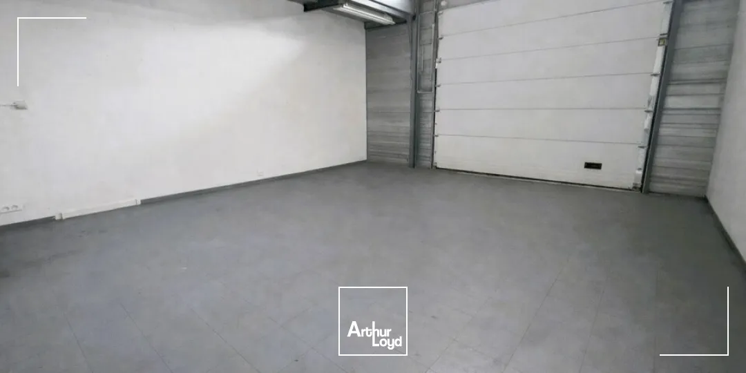 Locaux d'activité & Entrepôts - Location - SAINT CYR SUR LOIRE - 37540 - 82-82 - 7623861