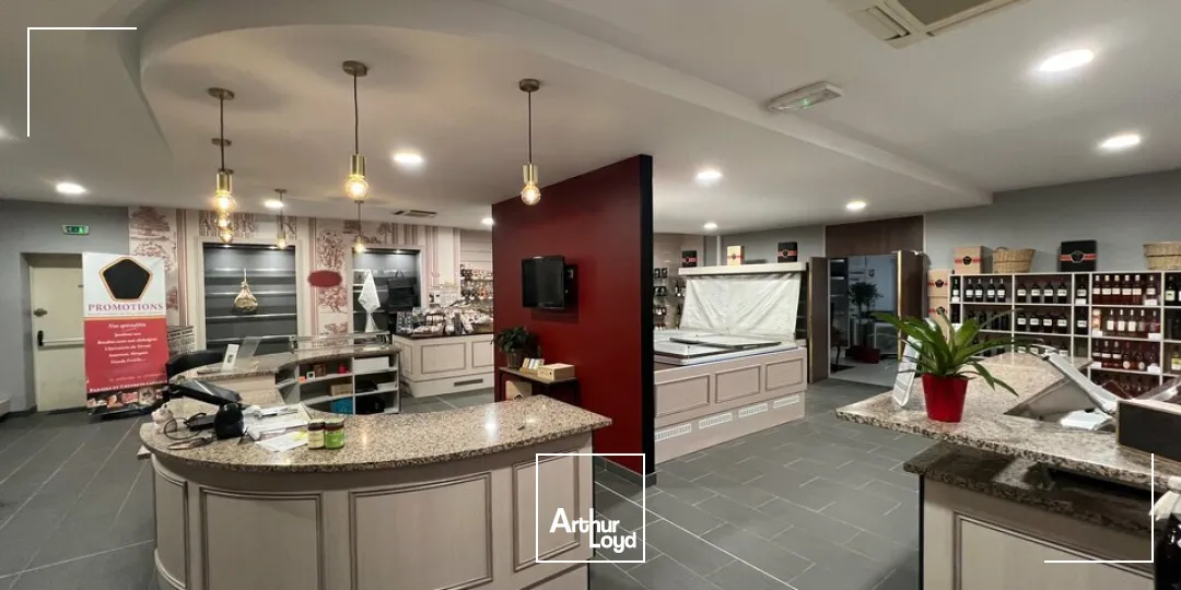 Locaux commerciaux - Location - CHAMPNIERS - 16430 - 154-154 - 7624358