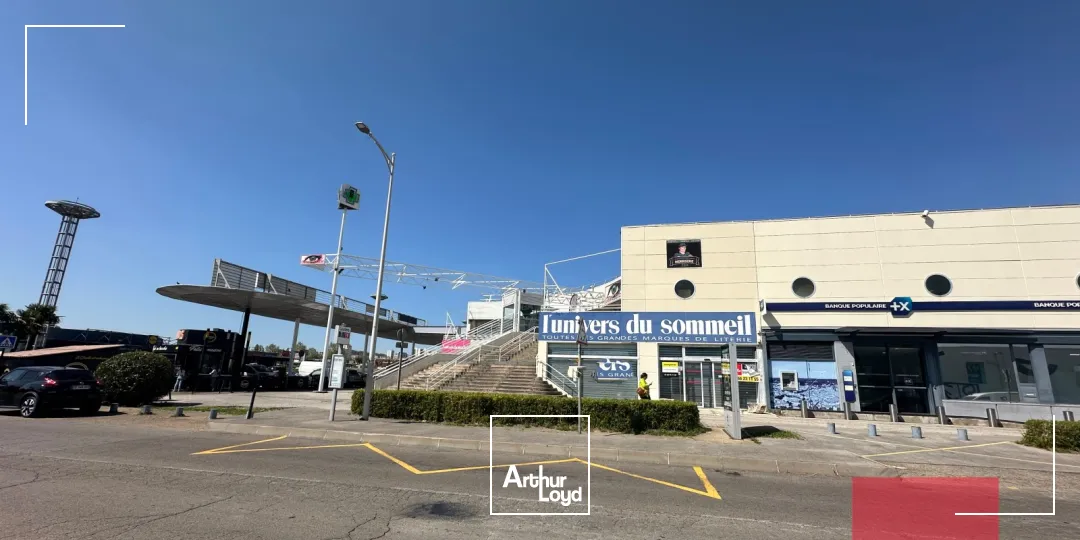 Locaux commerciaux - Location - NIMES - 30900 - 345-1155 - 7626000