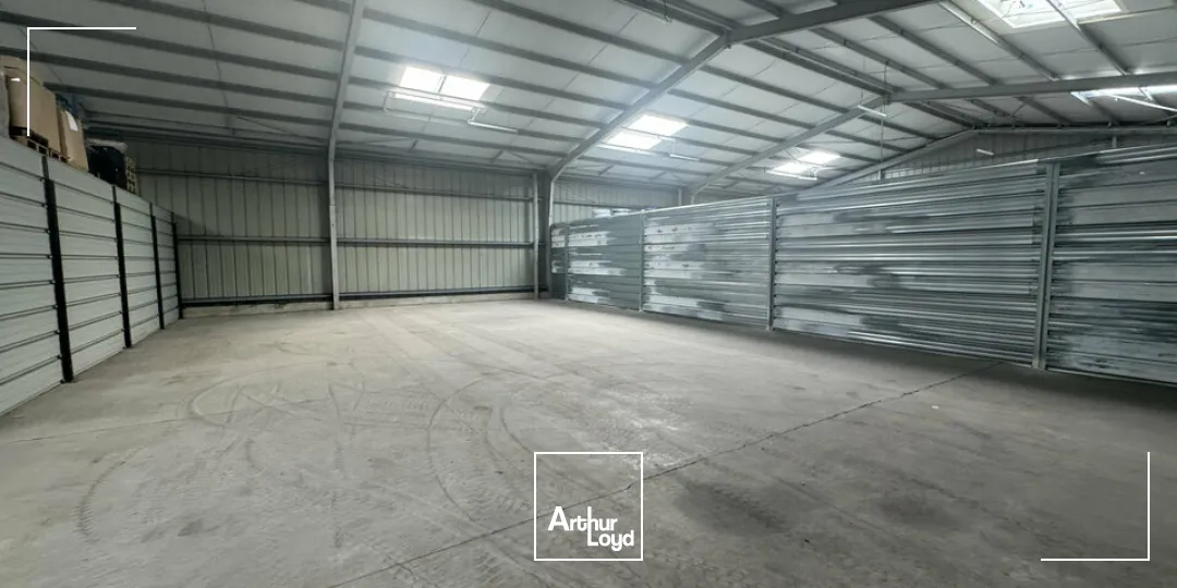 Locaux d'activité & Entrepôts - Location - SAINTE MAURE DE TOURAINE - 37800 - 240-240 - 7627455