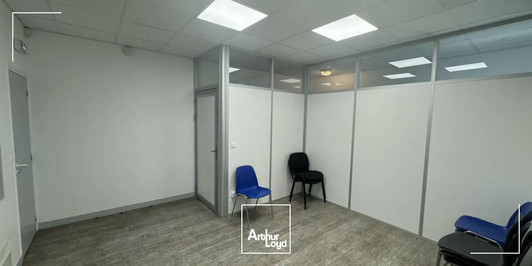 Locaux d'activité & Entrepôts - Location - SAINTE MAURE DE TOURAINE - 37800 - 240-240 - 7627459