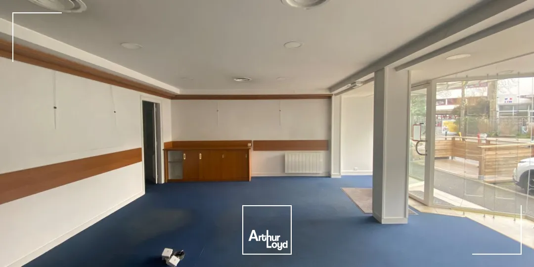Locaux commerciaux - Location - LORIENT - 56100 - 100.39-100.39 - 7629879