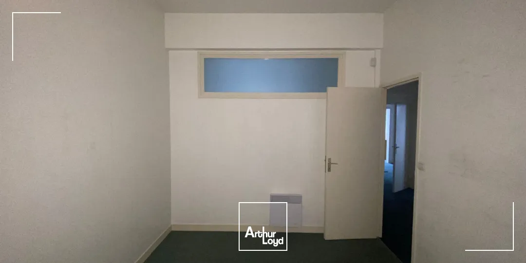 Locaux commerciaux - Location - LORIENT - 56100 - 100.39-100.39 - 7629884