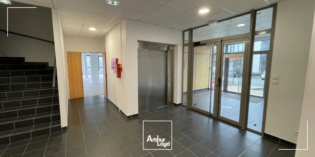 Bureaux - Location - SAINT ANDRE LEZ LILLE - 59350 - 1077.58-4433.94 - 7630090