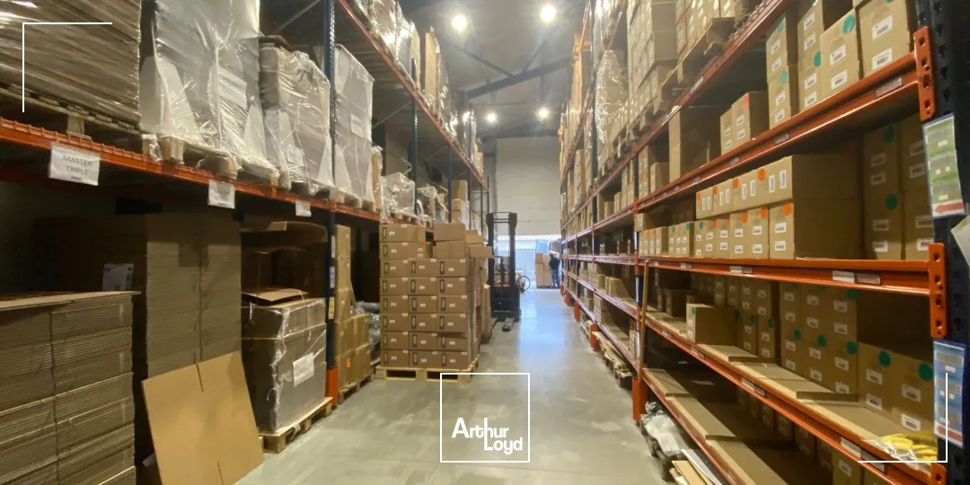 Locaux d'activité & Entrepôts - Location - CHARLEVAL - 13350 - 320-320 - 7632981