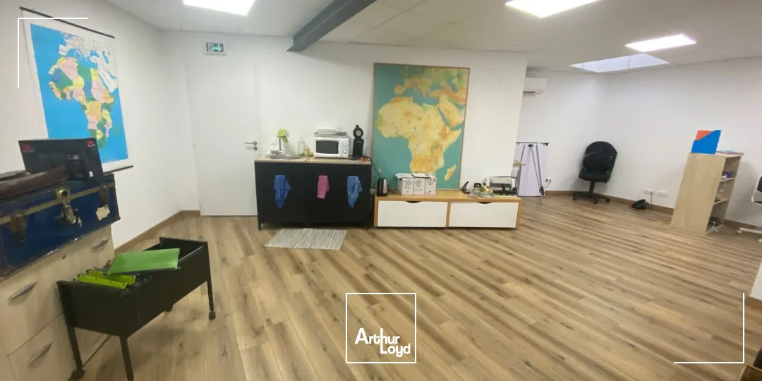 Locaux d'activité & Entrepôts - Location - SALON DE PROVENCE - 13300 - 162-162 - 7633008