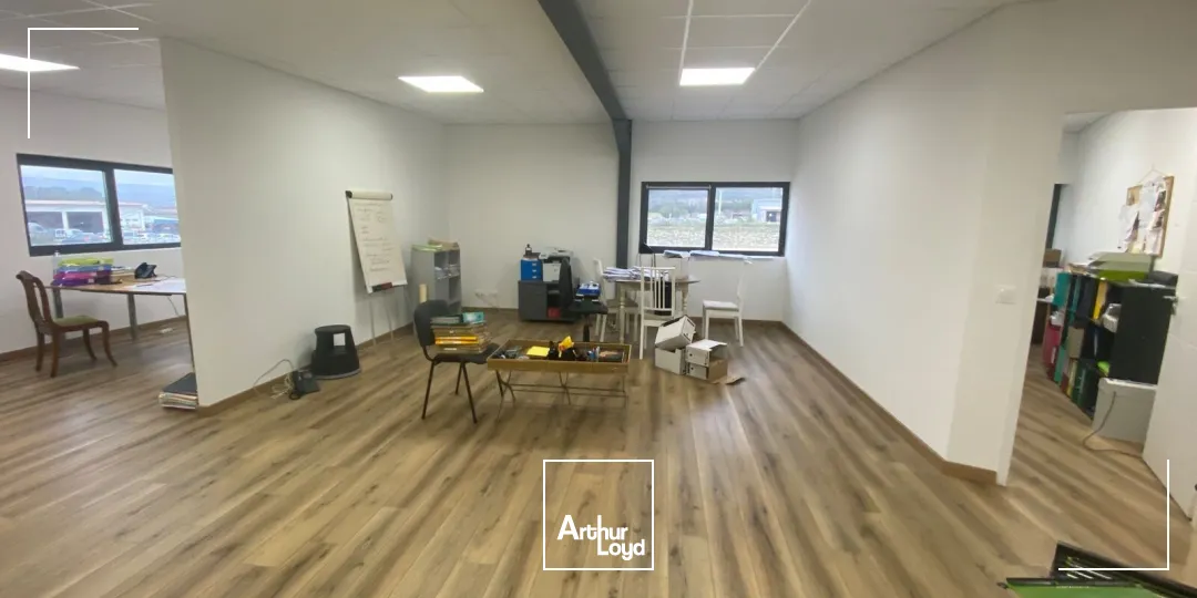 Locaux d'activité & Entrepôts - Location - SALON DE PROVENCE - 13300 - 162-162 - 7633004