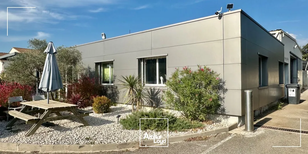 Locaux d'activité & Entrepôts - Location - VELAUX - 13880 - 495-495 - 7633220