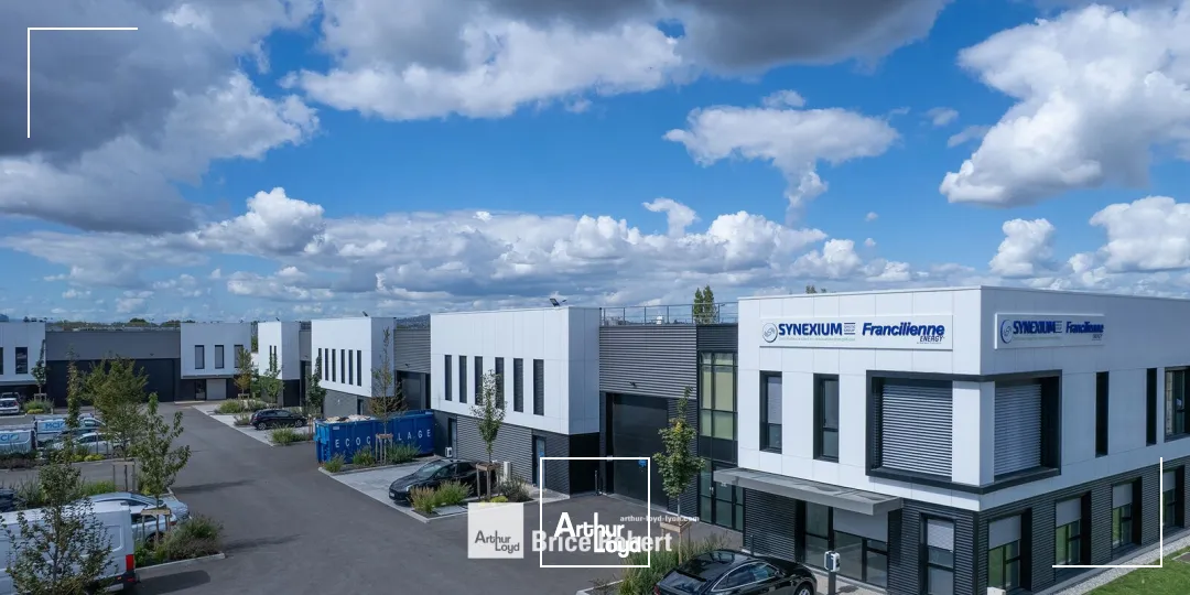 Locaux d'activité & Entrepôts - Location - VAULX EN VELIN - 69120 - 350.5-1066.3 - 7633870