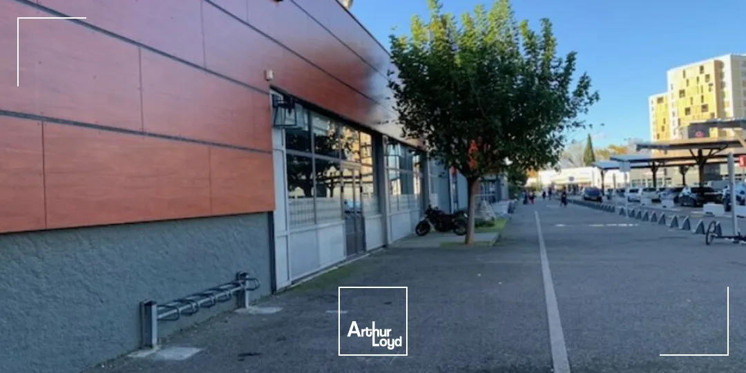 Locaux commerciaux - Location - AVIGNON - 84000 - 808-808 - 7634479