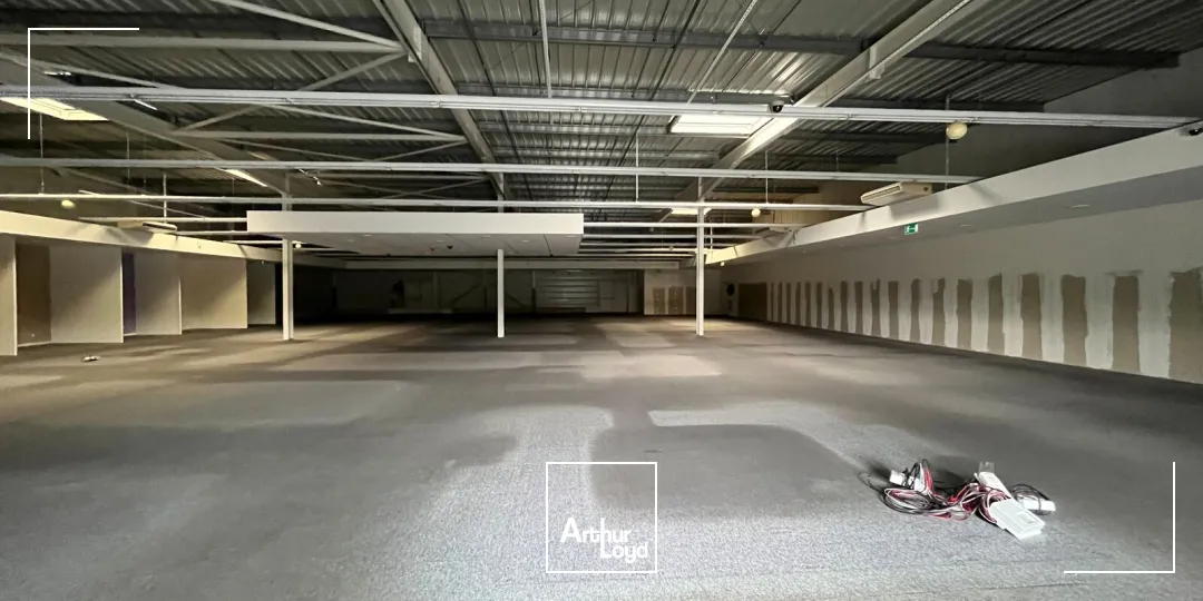 Locaux commerciaux - Location - SAINT MAXIMIN - 60740 - 1142-1142 - 7634819