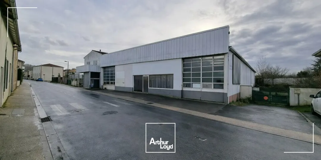 Locaux commerciaux - Vente - SAINT-HILAIRE-LA-PALUD - 79210 - 700-700 - 7635311