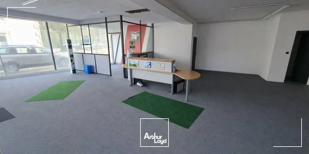 Locaux commerciaux - Vente - SAINT-HILAIRE-LA-PALUD - 79210 - 700-700 - 7635314