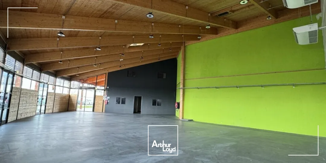 Locaux commerciaux - Location - SAINT-CYR-SUR-LOIRE - 37540 - 314-314 - 7635368