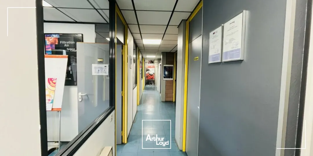 Locaux d'activité & Entrepôts - Location - GONFREVILLE-L'ORCHER - 76700 - 920-920 - 7635383