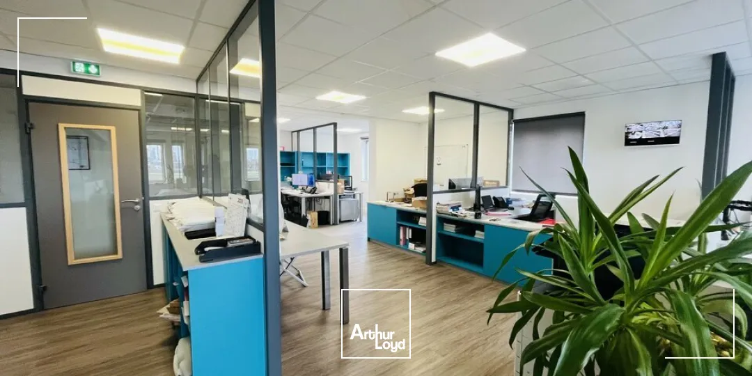 Locaux d'activité & Entrepôts - Location - GONFREVILLE-L'ORCHER - 76700 - 920-920 - 7635384