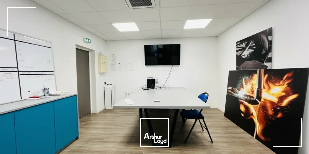 Locaux d'activité & Entrepôts - Location - GONFREVILLE-L'ORCHER - 76700 - 920-920 - 7635385