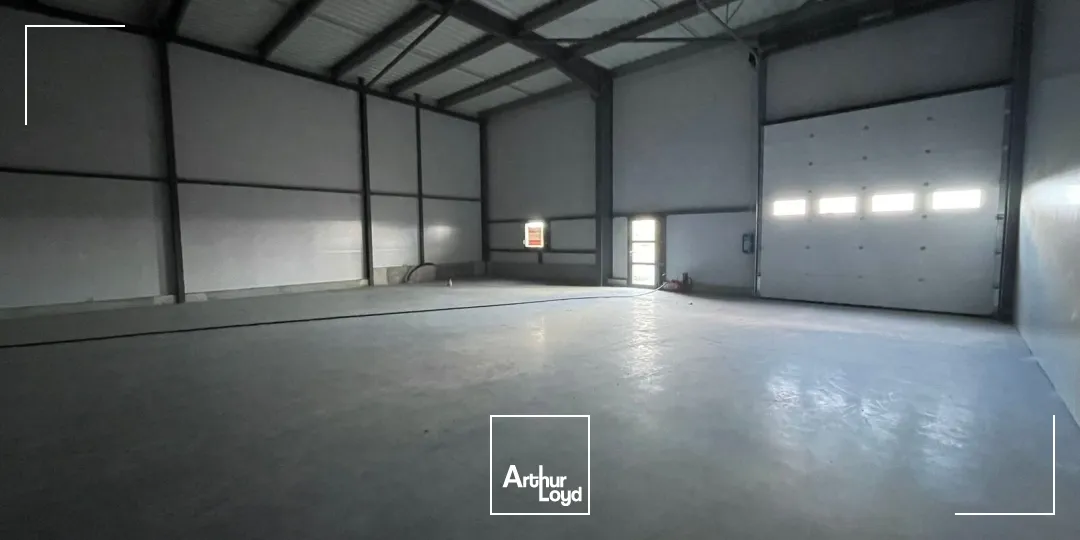 Locaux d'activité & Entrepôts - Location - THEIX NOYALO - 56450 - 300-300 - 7635518