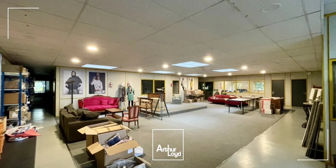 Locaux d'activité & Entrepôts - Vente - NEUVILLE EN FERRAIN - 59960 - 972-972 - 7635696