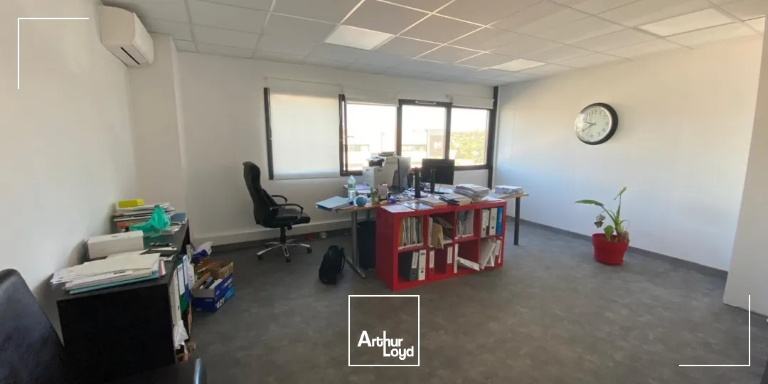 Locaux d'activité & Entrepôts - Location - MEYREUIL - 13590 - 493-493 - 7636188