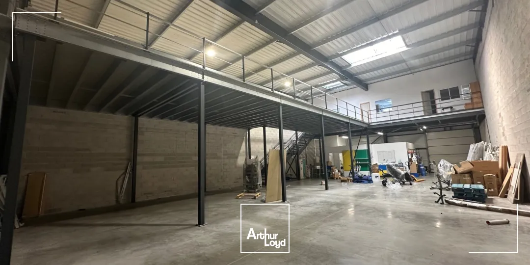 Locaux d'activité & Entrepôts - Location - MEYREUIL - 13590 - 493-493 - 7636190