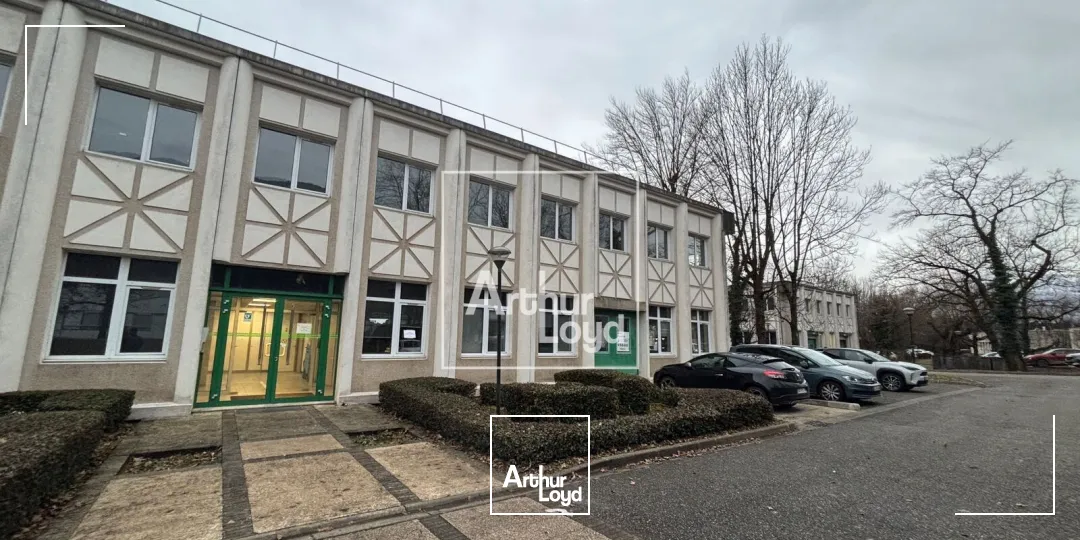 Locaux d'activité & Entrepôts - Location - MEYLAN - 38240 - 113.9-430.8 - 7636240